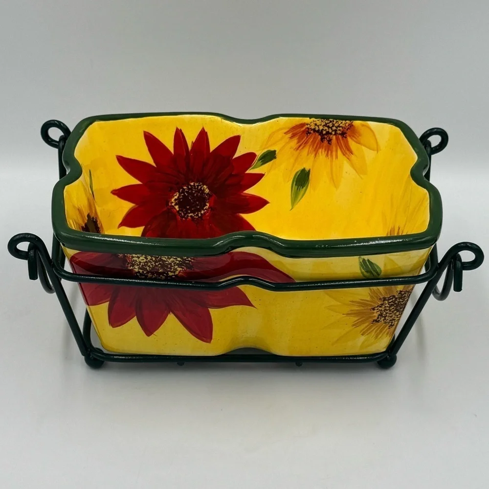 Temptations Sunflower Presentable Ovenware 1qt Casserole and Green Wire Basket